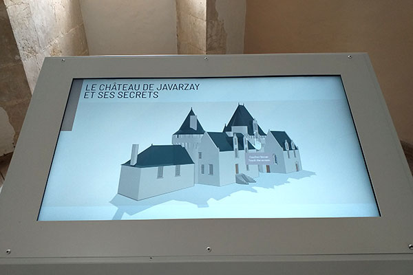 La présentation architecturale et historique du château de Javarzay