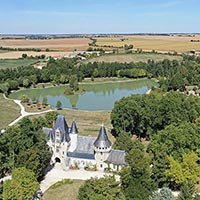 Château de Javarzay avec panorama Chef-Boutonne